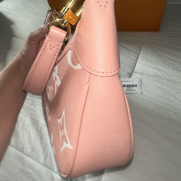 Louis Vuitton Bagatelle Bagatelle NM Bicolor Monogram Empreinte Giant - Picture 10 of 11